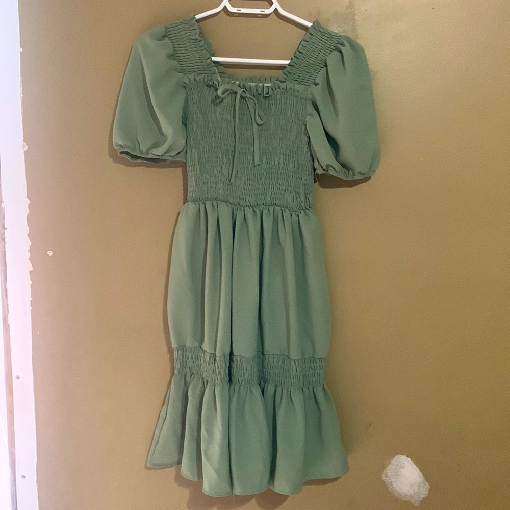 Knee dress